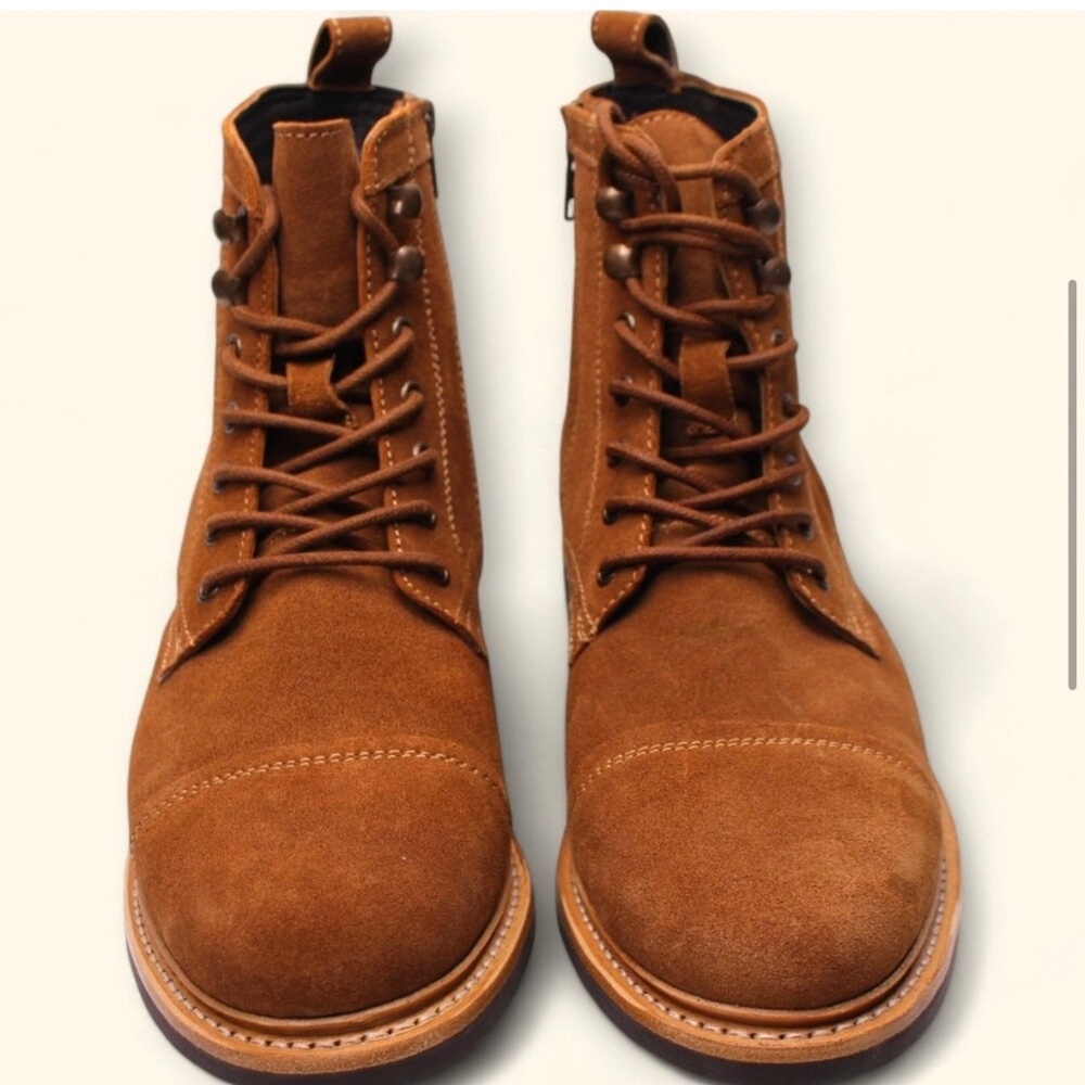 Brand New! Mens Frye Russell Lace-Up Suede Boots w side zipper in tan S-8 - Picture 10 of 13